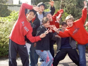 elktrikcrew_randompose.jpg